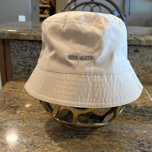 Steve Madden Light Tan Bucket Hat, OS